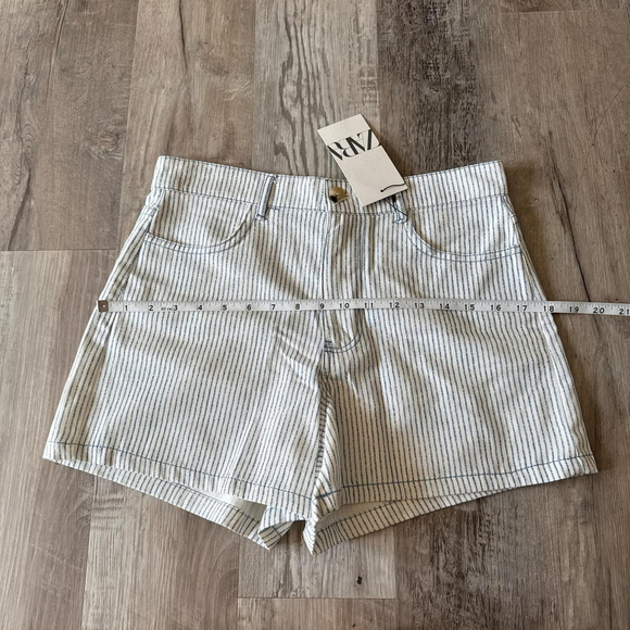 Zara LIGHTWEIGHT SUMMER STRIPED SHORT - SIZE 6 or 38 - BRAND NEW - Picture 2 of 6